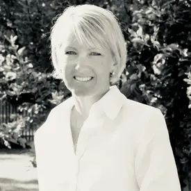 Portrait of Stacey Farrer, REALTOR®
